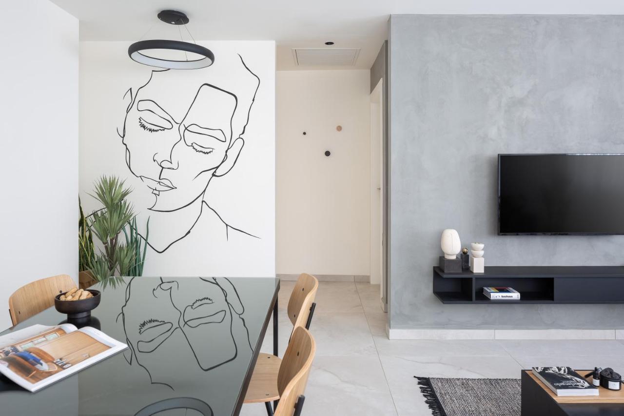 Mr. Louis - By Tlv2Go Apartment Tel Aviv Exterior photo